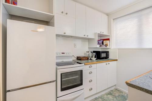 Cashmere Retreat-Stylish Apartment -Free Parking -No Cleaning Fee in North Wellington