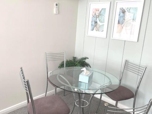 Cashmere Retreat-Stylish Apartment -Free Parking -No Cleaning Fee in North Wellington