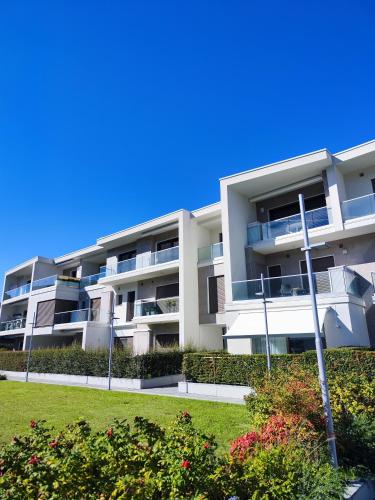 Iseo garden suite in ปาราติโก