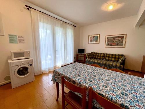 Comfortable house with shared pool, Porto Santa Margherita di Caorle (fotografie 9)