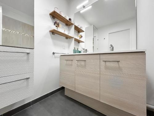 Balcon privé Parking & Fibre Proche Paris (Balcon prive Parking & Fibre Proche Paris) in Обон