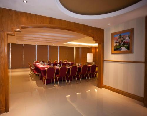 Byblos Hotel - image 13