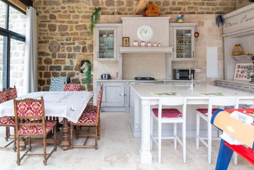 Gîte La Maison Bleue 4/6 personnes (Gite La Maison Bleue 4/6 personnes) in 馬斯迪奧西耶爾勒布萊馬赫