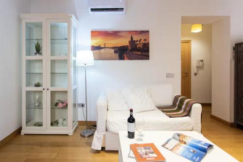 Apartamentos junto plaza Salvador - image 3