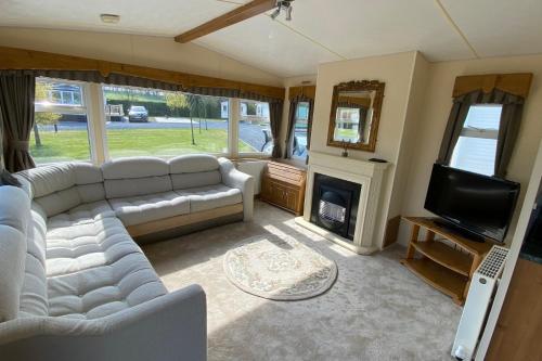 Caravan - Sleeps 4 - Pet Friendly - Parking Caravan - Sleeps 4 - Pet Friendly - Parking