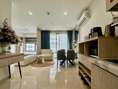 호치민 Shi House -Cozy 2BR, S1001 Beautiful Vinhomes Q9 4성급 싱글룸 스위트룸