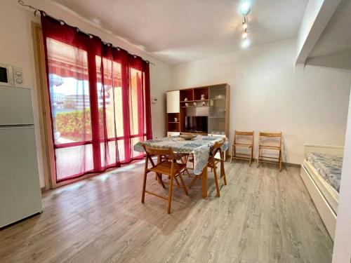 Spacious house with garden and pool, Porto Santa Margherita di Caorle (foto 8)
