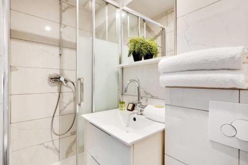 Magnificent studio - 2P - Near Bastille - image 4