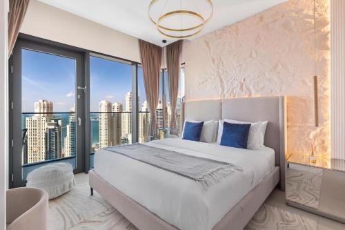 Novity Luxury Vida Marina 2BR Sea View 36th Floor