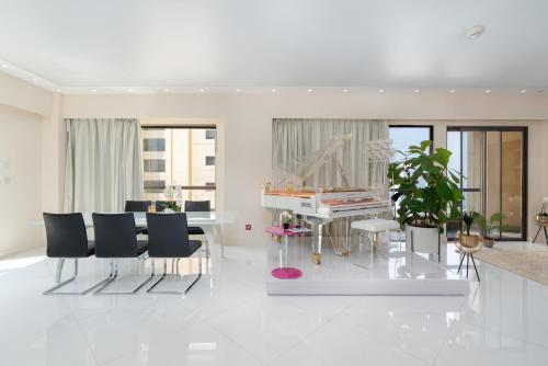 JBR Luxury Penthouse with private pool, cinema, gym, spa etc, Dubaj (fotografie 10)