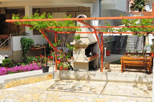 Apartments Pako - Location saisonnière - Pakoštane