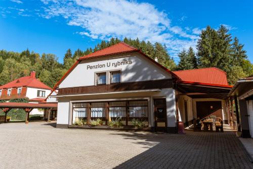 Penzion U rybníka (Penzion U rybnika) in Jindřichov (Olomouc)