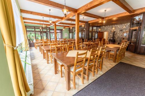 Koplietošanas atpūtas telpa ar TV, Penzion U rybníka (Penzion U rybnika) in Jindřichov (Olomouc)