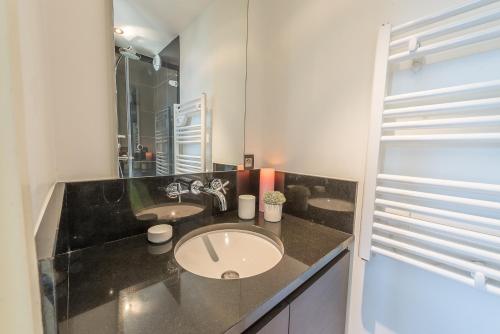 Veyrier - la Brune Duplex 4* vue lac exceptionnelle by Locationlacannecy - image 9