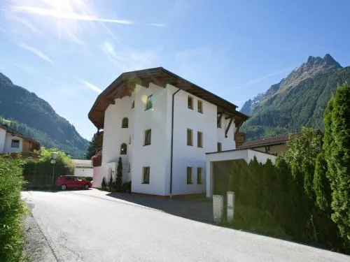 Apartment in Längenfeld near Ski Slopes in Längenfeld, Österreich