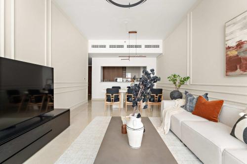 Silkhaus Lavish 3BDR+Maid Room Imperial Avenue, Dubai (foto 3)