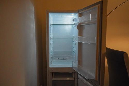 Modern 2BR House in Rotherham Contractor and Family in Rawmarsh