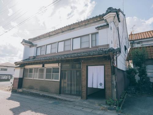 ワイナリーや酒蔵巡りなどにおすすめの宿 小諸市 築100年の古民家 Chojuro -長寿楼-