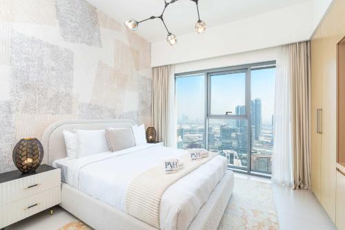 PVH - Canal View 1BR - Burj Royale, Dubaj