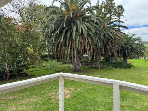 Poona Farm Estate - The Lodge in Mount Dutton Bay