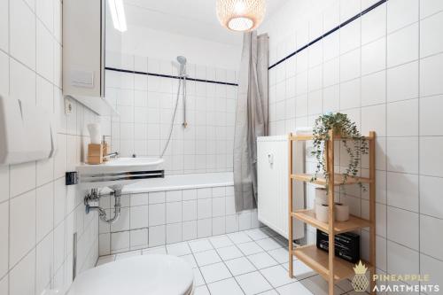 Neu! PINEAPPLE APARTMENTS - Zwinger XII - 96qm - 1x free parking, Dresden (Foto 10)