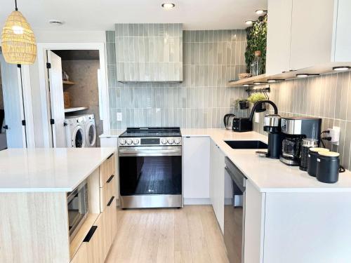 L`Oasis Boheme - Hot tub - 2 Bedrooms - Free EVCharger in Boischatel (QC)