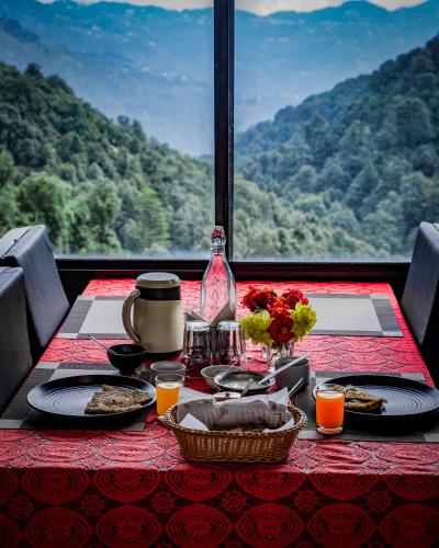 Aurevelle Kastura Resort Kanatal - Mountain View Rooms photo 4