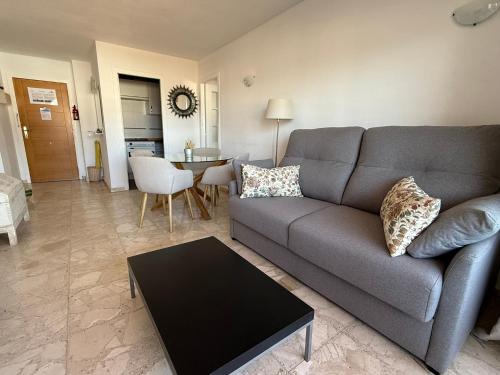 Apartamento en playa de los boliches - image 2