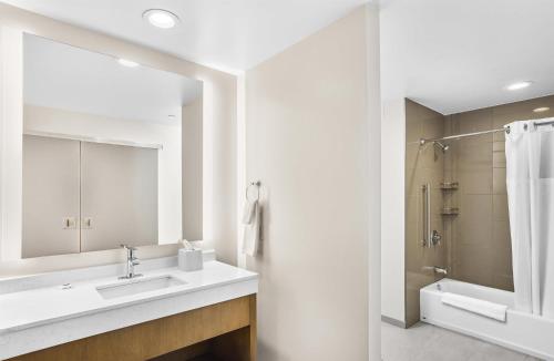 Hyatt House Houston Medical Center - image 10