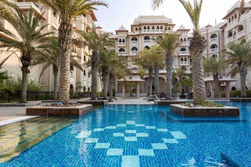 Elegant 2BR Beach Apartment Grandeur Residence, Palm Jumeirah, Dubai