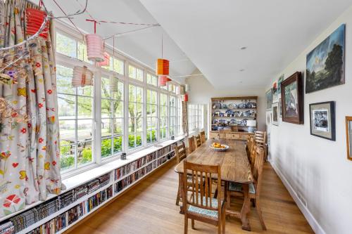 Facilities, The Walled Garden by Huluki in Hurstpierpoint and Sayers Common