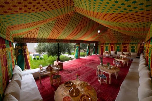 Restoran, Sakia Talamanzou in Talamanzou