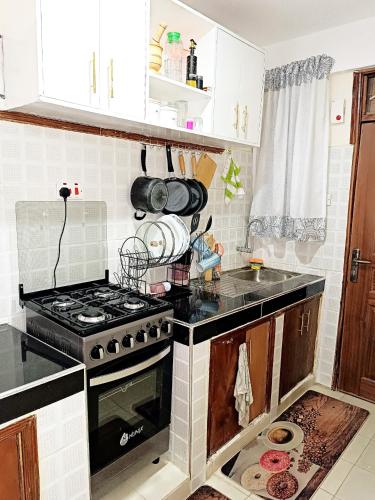 Homely Studio with free parking Balcony & Office desk in คีซูมู