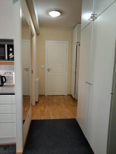 Kaksio lähellä keskustaa (Kaksio lahella keskustaa) in อีซาลมี