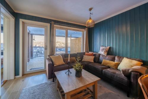 Ski in-Ski out with Style and Scenic Views in Hemsedal