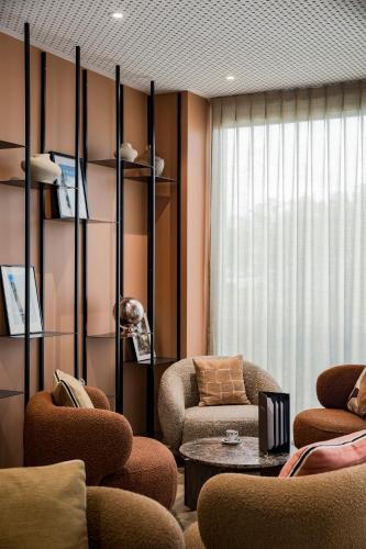 sala de TV, Mercure Chartres Est in Chartres