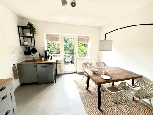 Hügelhaus Green - Gemütliche Ferienwohnung mit Balkon (Hugelhaus Green - Gemutliche Ferienwohnung mit Balkon) in 萊茵河畔埃默里希