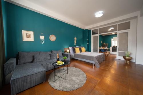 3B Bright Beautiful Newly Renovated 3BR, Prag