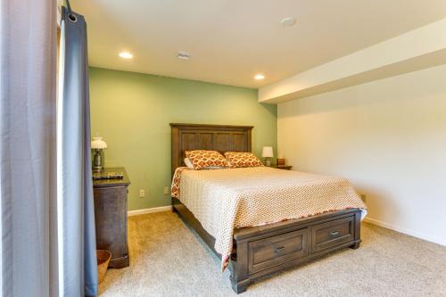 Deep Creek Lake Townhome with Deck and Water Views - image 11
