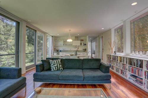 Neal Creek-River Vw-AC-2BR/1BA - image 8