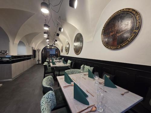 ห้องอาหาร, Hotel Restaurant Der Greif in ลีโอเบน