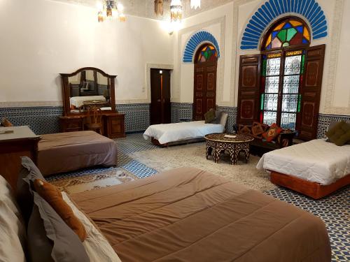 room detail thumbnail 1