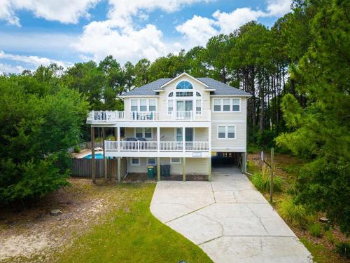 4min to Beach w Pool GameRoom & Fall '25 Hot Tub - image 3