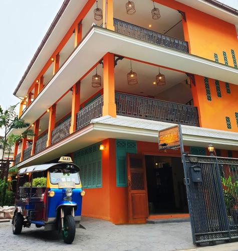 Focal Local Bed & Breakfast, Bangkok