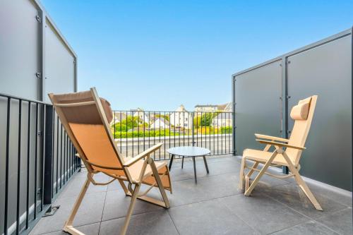 ระเบียง/ชานเรือน, ดิ ออริจินัล ซิตี้ โฮเทล อาร์ม็อง เลอ ทริตง รอสคอฟ (The Originals City, Hôtel Armen Le Triton, Roscoff) in คอสคอฟฟ์