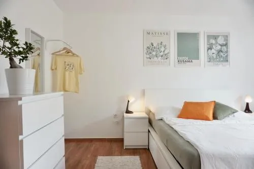 NEU Gemütliche Wohnung für max 5 Personen mit Balkon nähe Mosel mit Blick auf die Weinberge in Koblenz, Deutschland
