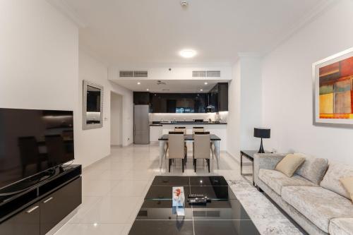 Elegant Business Bay 2 Bedroom with Sauna, Pool and Jacuzzi, Dubai (Foto 9)