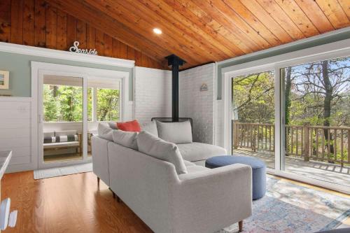 Tranquil Pond-View Escape in Dennis in 東丹尼斯 (MA)