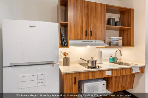 Uptown Suites Extended Stay Nashville TN - Smyrna in Smyrna (TN)