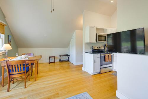Vermont Retreat w/ Hot Tub: Romantic Getaway in Ročestera (VT)